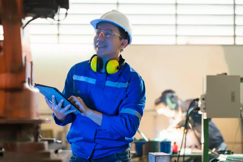 Vantagens do Conjunto Anti-chama sobre o Macacão nos setores de Offshore, Petróleo, Manutenção e Reparo!